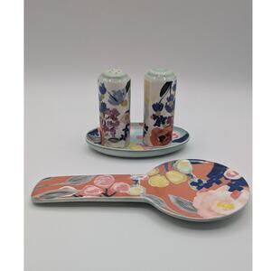 Anthropologie Remi Floral Salt/Pepper Shakers w/Tray and Spoon Rest.  Set of 4.